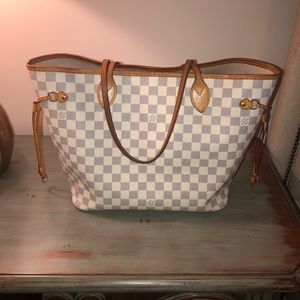 Louis Vuitton Neverfull MM